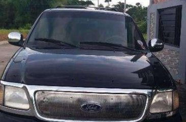 Well-maintained Ford Limited Expedition 2000 for sale