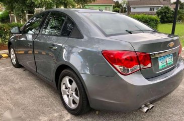 Chevrolet Cruze 2011 AT Gray Sedan For Sale 