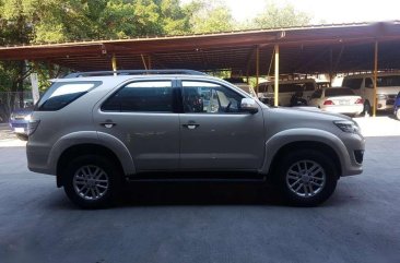 2013 Toyota Fortuner V 4x4 AT Beige For Sale 