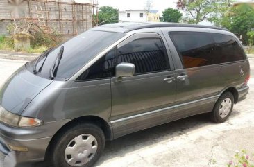 Toyota ESTIMA van buy one take one