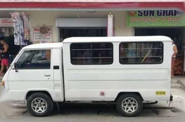 Mitshibishi L300 2000 Manual White For Sale 