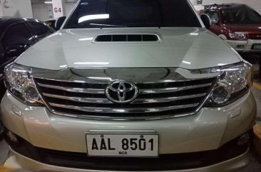 For sale TOYOTA Fortuner V 4x2 AT 2015acquired Super fresh