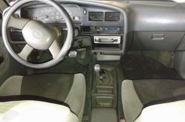 Toyota Hilux 97-manual 4x2​ For sale 