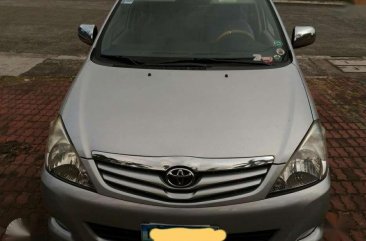 2010 Toyota Innova G AT Gas fully loaded​ For sale