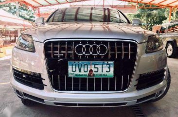 Audi Q7 2009 4.2L v8​ For sale 