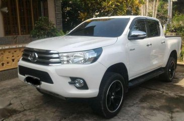 For sale: Toyota Hilux 2016