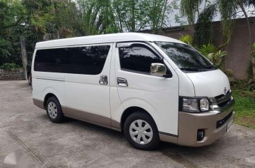 Toyota Hiace gl Grandia 2015 for sale 