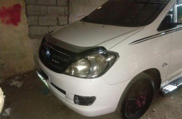 Toyota Innova J 2006 Diesel White For Sale 