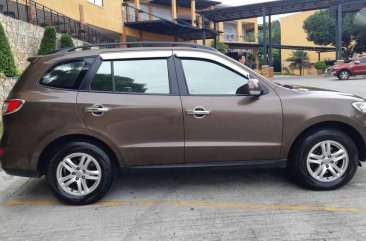 Hyundai Santa fe 4x2 Automatic Diesel.2011model