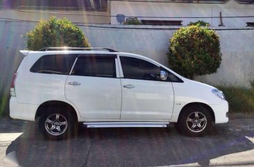 Toyota Innova 2.5J 2010. WHITE, original paint.