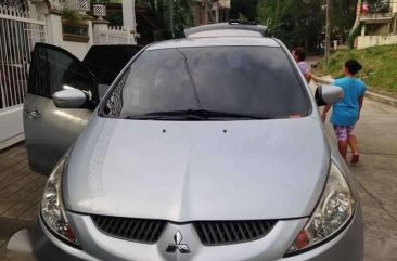 Mitsubishi Grandis AT SIlver Van For Sale 