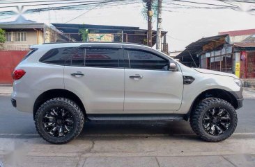 2016 Ford Everest AT White SUV For Sale 