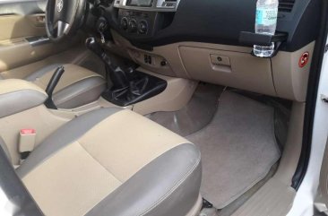 2015 Toyota Hilux G 4x4 FOR SALE