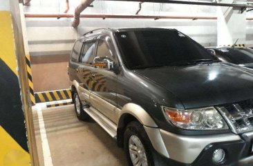 Isuzu Crosswind XUV 2010 not Revo Innova Adventure