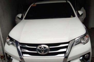 2017 Toyota Fortuner 2.4G automatic diesel newlook WHITE