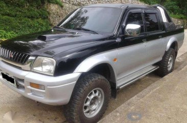 Mitsubishi Strada endeavor manual-2000