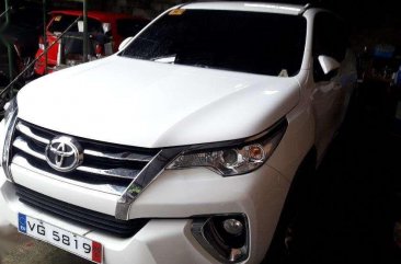 2016 Toyota Fortuner 2.4G Manual Diesel Freedom White 21tkms