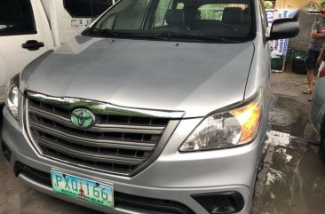 FOR SALE TOYOTA Innova 2010 