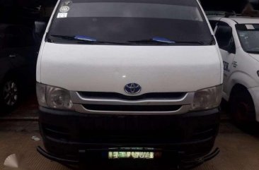 2005 Toyota Hiace commuter for sale