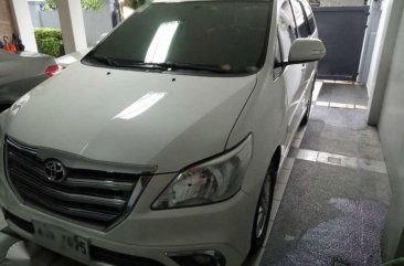 Toyota Innova V 2014 Captain Leather Seat Pearl White vs Fortuner MUX