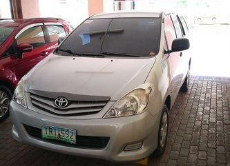 Toyota Innova 2011 J for sale