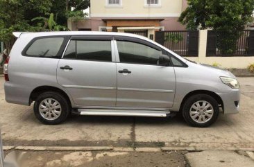 2013 Acquired Toyota INNOVA E Diesel Automatic Super fresh like New.