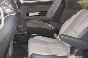 Kia Grand Carnival ls FOR SALE