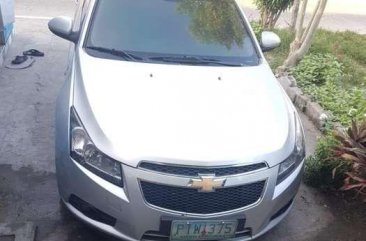 Chevrolet Cruze Silver Very Fresh For Sale 