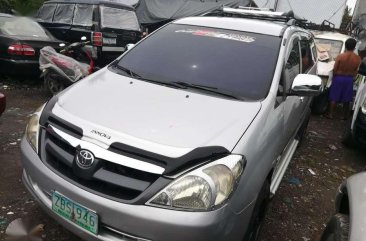 Toyota Innova J 2005mdl Silver SUV For Sale 