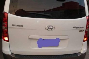 Hyundai Grand Starex 2012 gold FOR SALE 