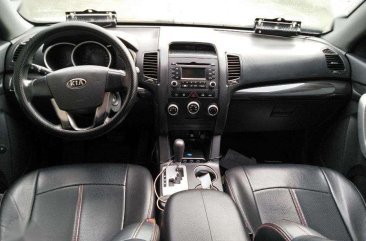 Kia Sorento 2012 4x2 Diesel AT White For Sale 