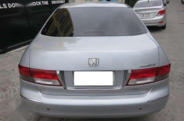 2006 HONDA ACCORD i VTEC - fresh and clean in and out. automatic