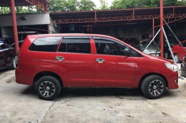 Toyota Innova J 2015 Red for sale