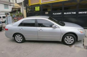 2006 HONDA ACCORD i VTEC - fresh and clean in and out. automatic