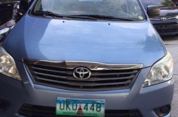 2013 TOYOTA Innova E manual blue FOR SALE