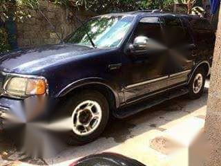 FS: Ford Expedition Triton v8 2000