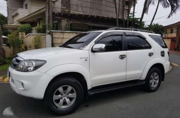 Toyota Fortuner 2.7 G AT 2008 White For Sale 