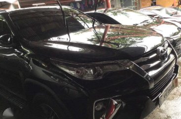 2016 Toyota Hilux 2.8 G 4x4 Manual Black