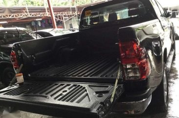 2016 Toyota Hilux 2.8 G 4x4 Manual Black