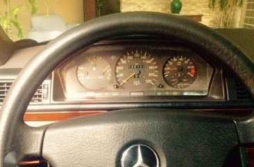 1992 Mercedes Benz 230e W124 AT Black For Sale 