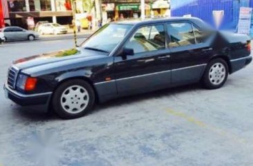 1992 Mercedes Benz 230e W124 AT Black For Sale 