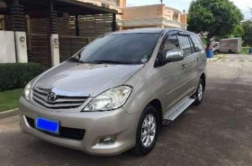 Toyota Innova E Diesel 2011 Beige SUV For Sale 