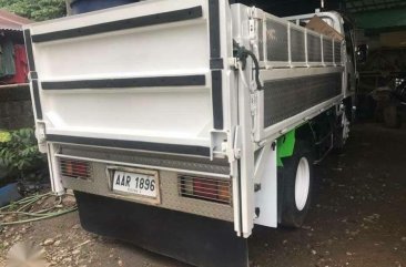 Fresh Isuzu Elf Manual White Truck For Sale 