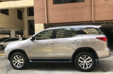 2017 Toyota Fortuner V AT 1st owned casa maintained