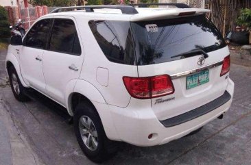 Toyota Fortuner G VVTi 2007 White For Sale 