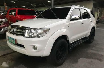 Toyota Fortuner 2006 AT Diesel White For Sale 