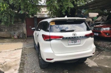 2017 TOYOTA FORTUNER V AT White For Sale 