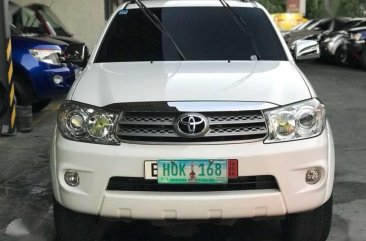 Toyota Fortuner 2006 AT Diesel White For Sale 