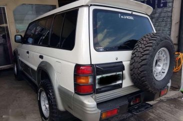 Mitsubishi Pajero Gen 2 AT White For Sale 