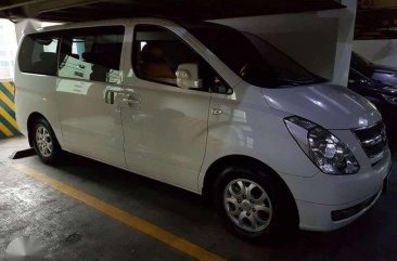 Hyundai Starex CVX 2012 AT White Fresh For Sale 